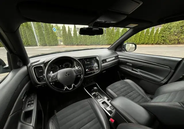 MITSUBISHI Outlander 2.0 Intense 2WD CVT