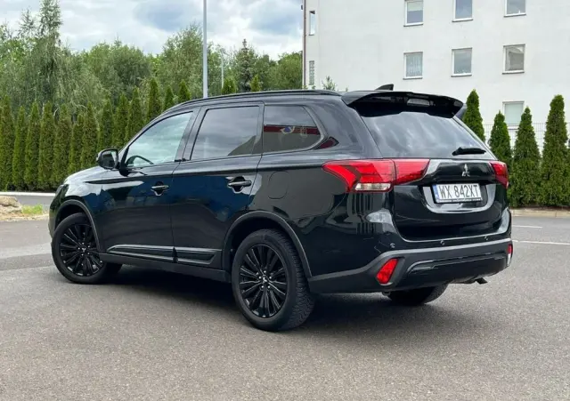 MITSUBISHI Outlander 2.0 Intense 2WD CVT