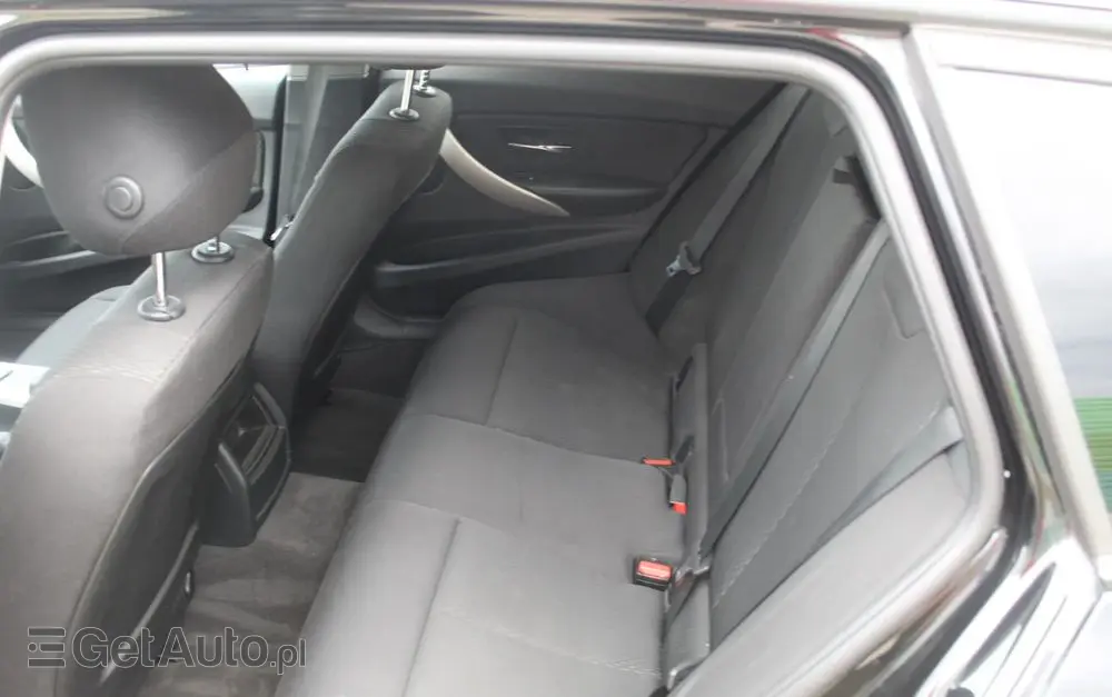 BMW Seria 3 318d