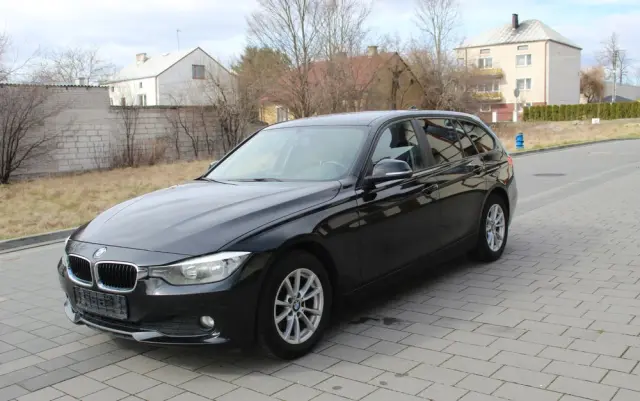 BMW Seria 3 318d