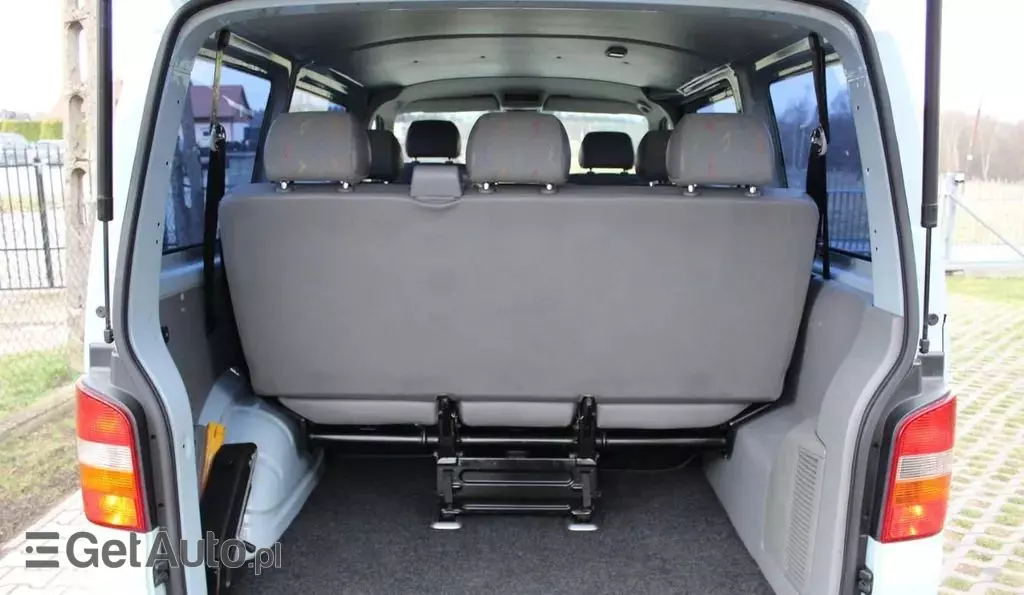 VOLKSWAGEN TRANSPORTER 