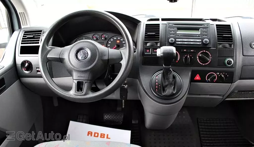 VOLKSWAGEN TRANSPORTER 