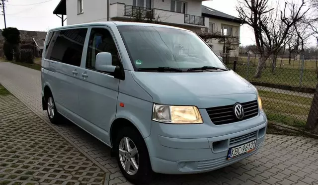VOLKSWAGEN TRANSPORTER 