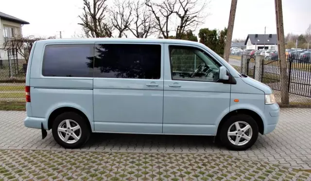 VOLKSWAGEN TRANSPORTER 