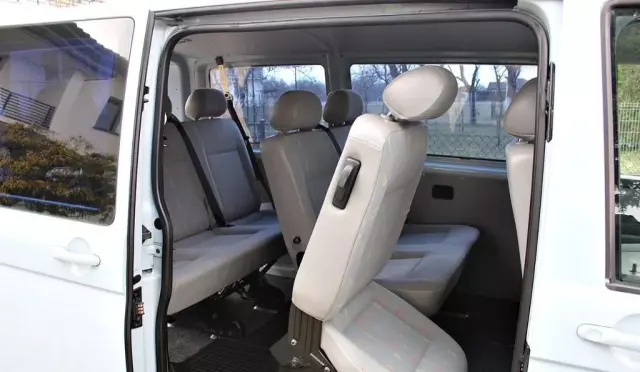 VOLKSWAGEN TRANSPORTER 