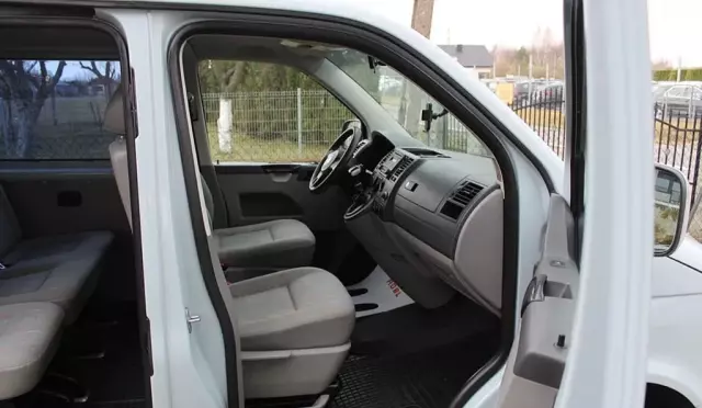 VOLKSWAGEN TRANSPORTER 