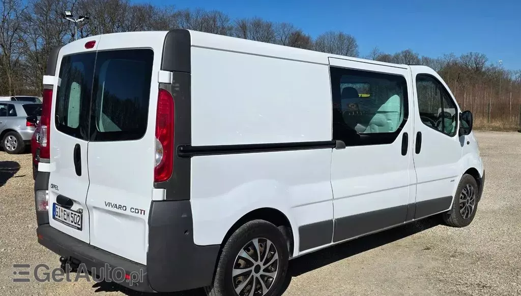 OPEL Vivaro 
