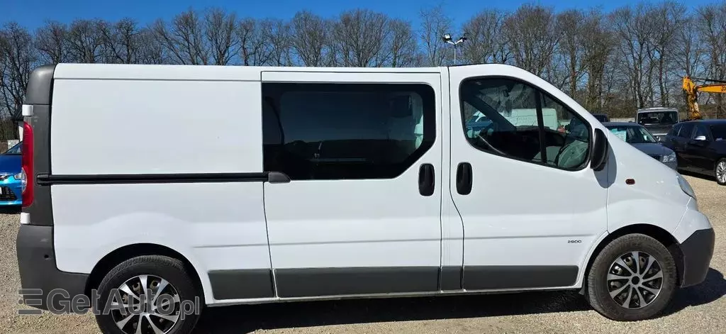 OPEL Vivaro 