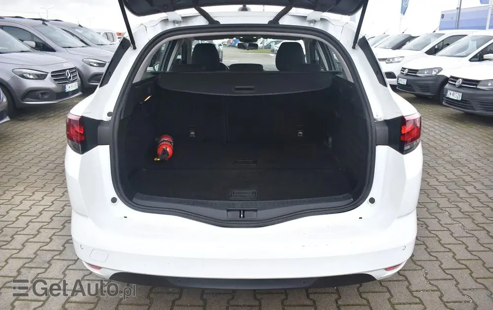 RENAULT Megane Ver-1-5-blue-dci-zen