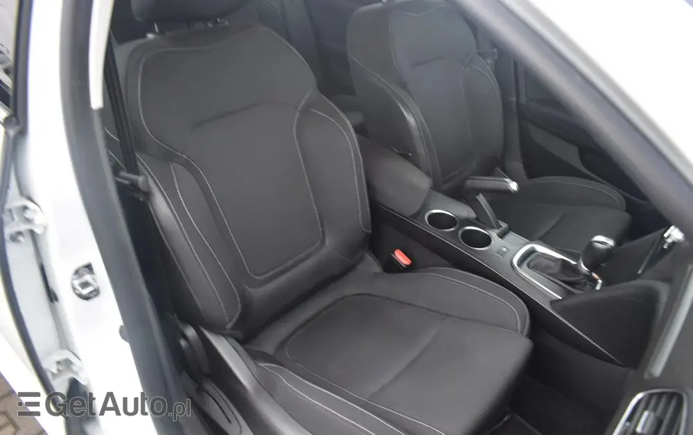 RENAULT Megane Ver-1-5-blue-dci-zen