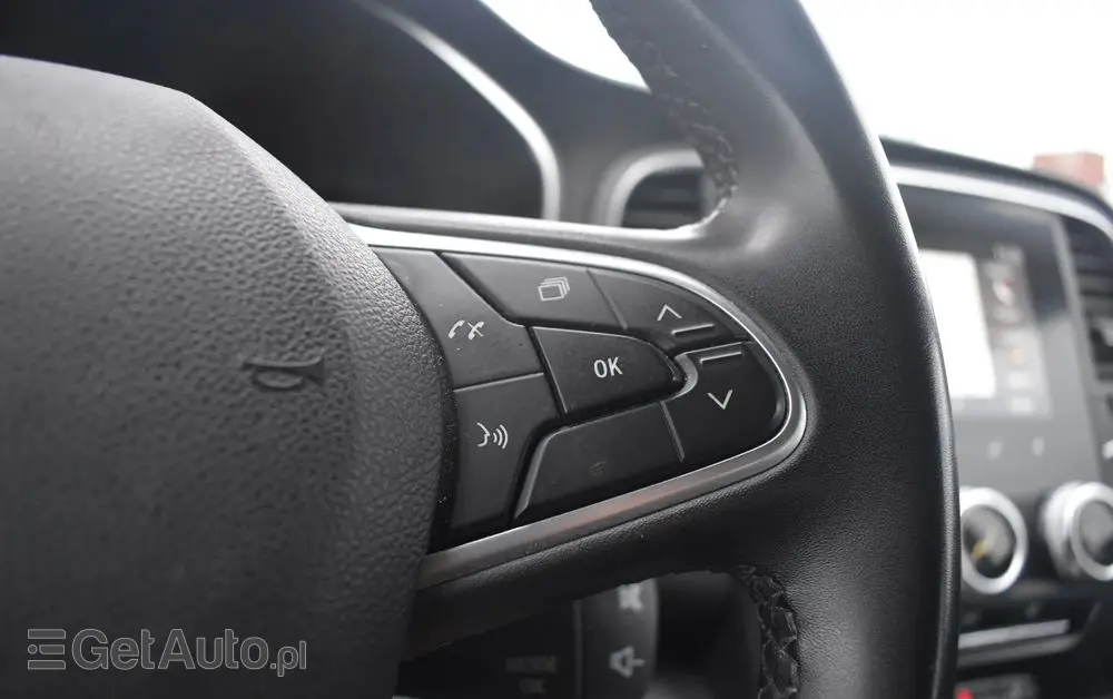 RENAULT Megane Ver-1-5-blue-dci-zen