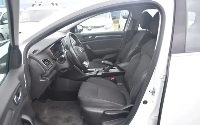 RENAULT Megane Ver-1-5-blue-dci-zen