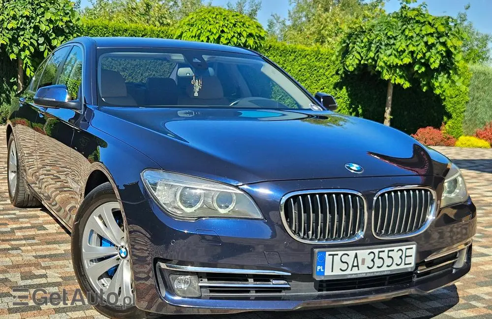 BMW Seria 7 740d