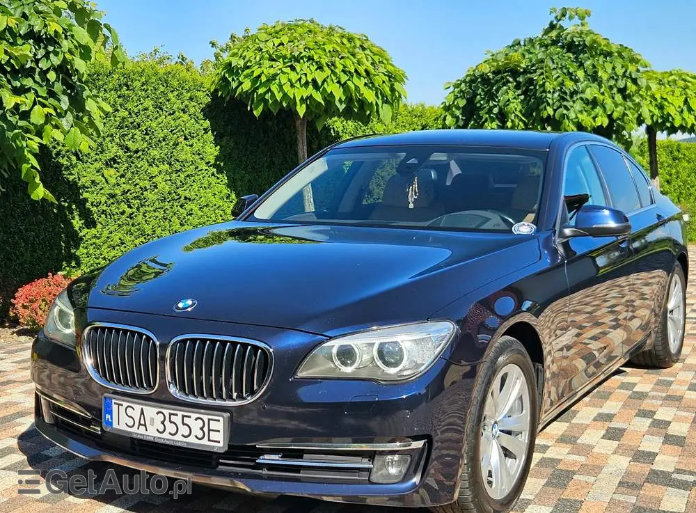 BMW Seria 7 740d