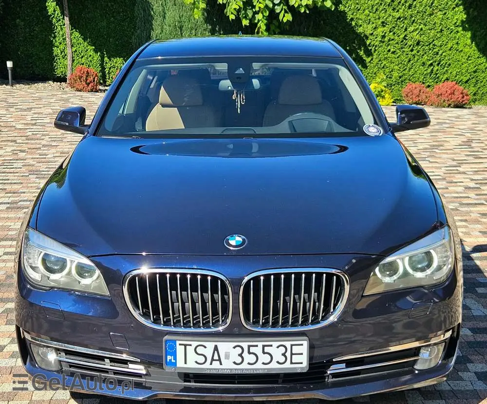 BMW Seria 7 740d