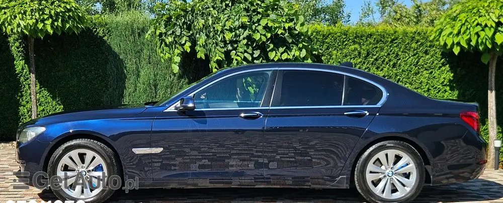 BMW Seria 7 740d