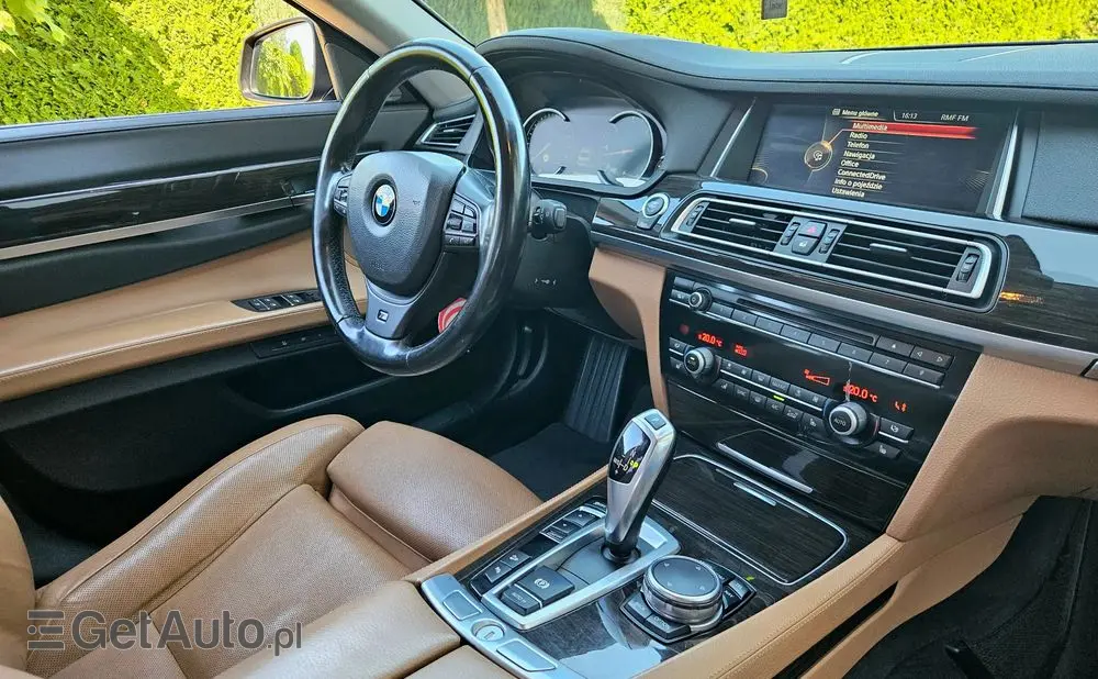 BMW Seria 7 740d