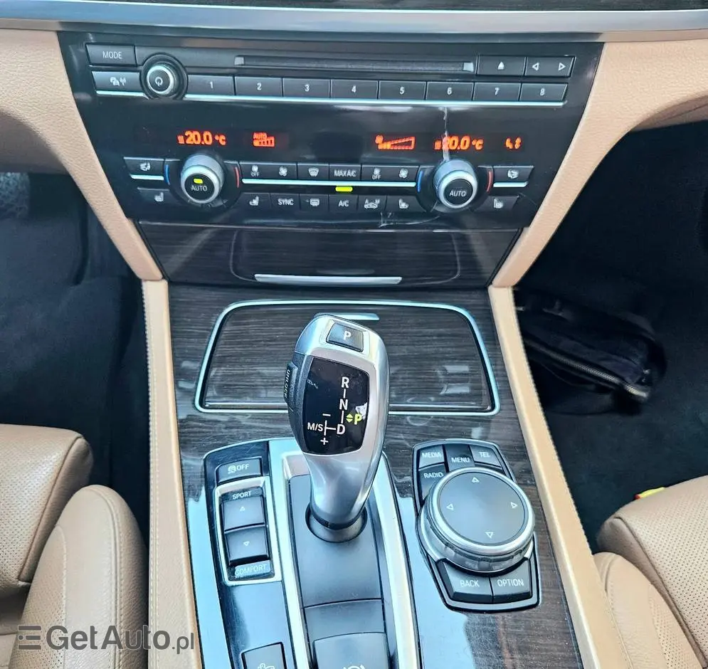 BMW Seria 7 740d