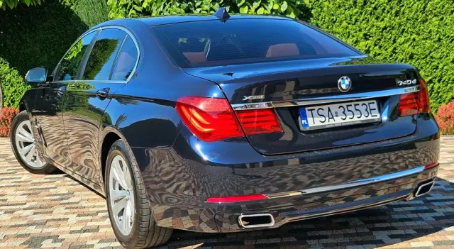 BMW Seria 7 740d