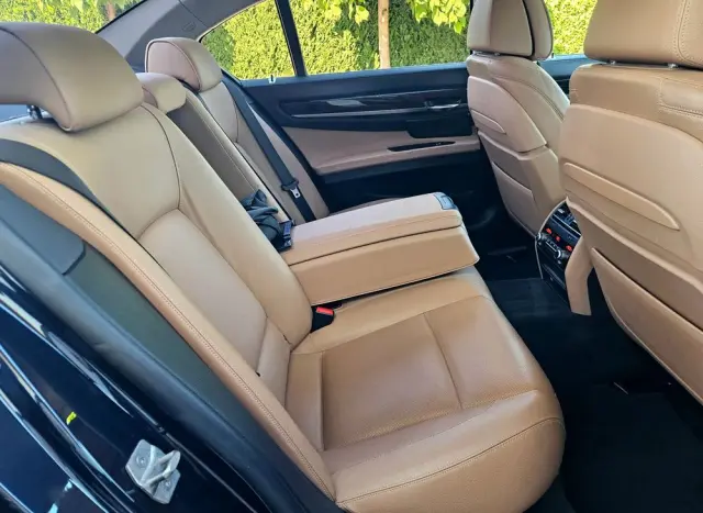 BMW Seria 7 740d
