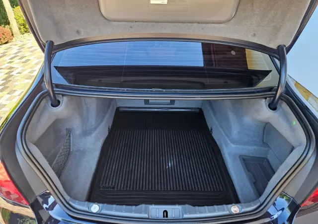 BMW Seria 7 740d