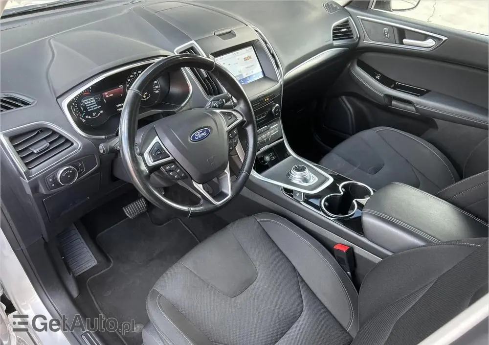 FORD S-Max 2.5 Hybrid Titanium CVT