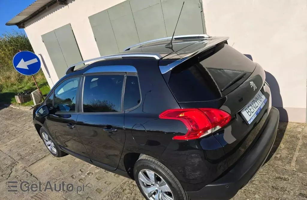 PEUGEOT 2008 1.2 VTi (82 KM)