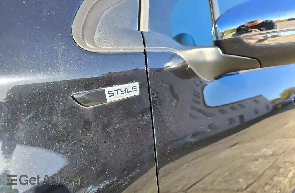 PEUGEOT 2008 1.2 VTi (82 KM)