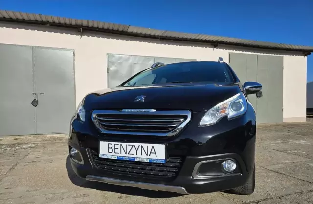 PEUGEOT 2008 1.2 VTi (82 KM)