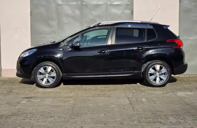 PEUGEOT 2008 1.2 VTi (82 KM)