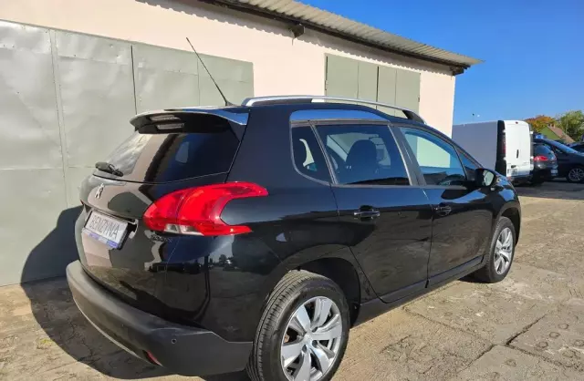 PEUGEOT 2008 1.2 VTi (82 KM)