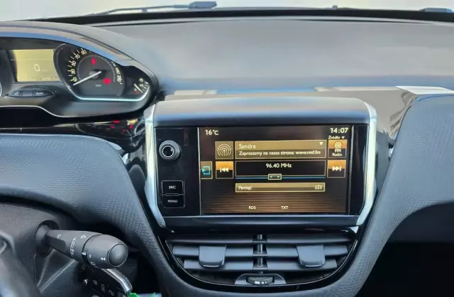 PEUGEOT 2008 1.2 VTi (82 KM)