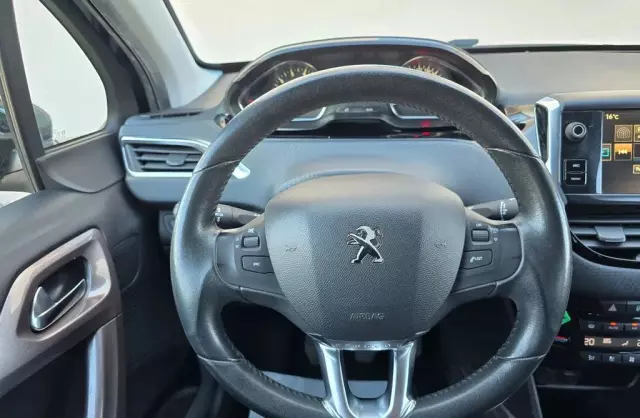 PEUGEOT 2008 1.2 VTi (82 KM)