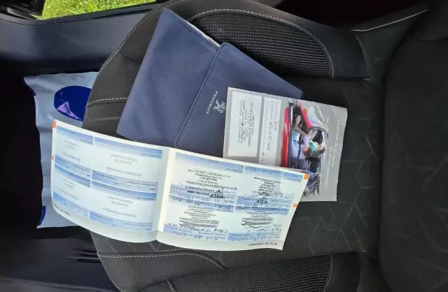 PEUGEOT 2008 1.2 VTi (82 KM)