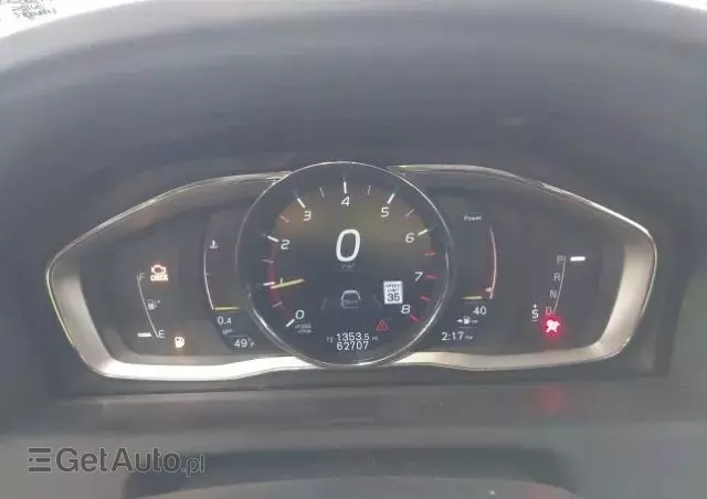 VOLVO XC 60 T6 Drive-E R-Design Momentum