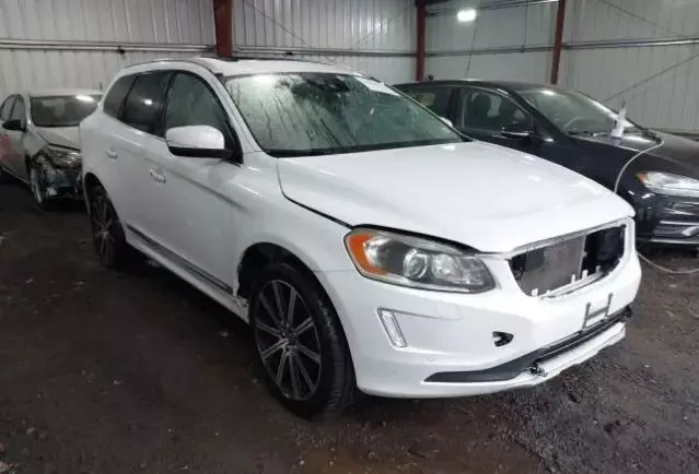 VOLVO XC 60 T6 Drive-E R-Design Momentum