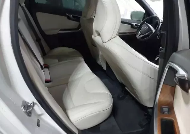 VOLVO XC 60 T6 Drive-E R-Design Momentum