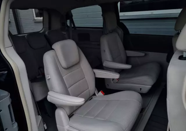 CHRYSLER Grand Voyager 3.8 Automatik Limited