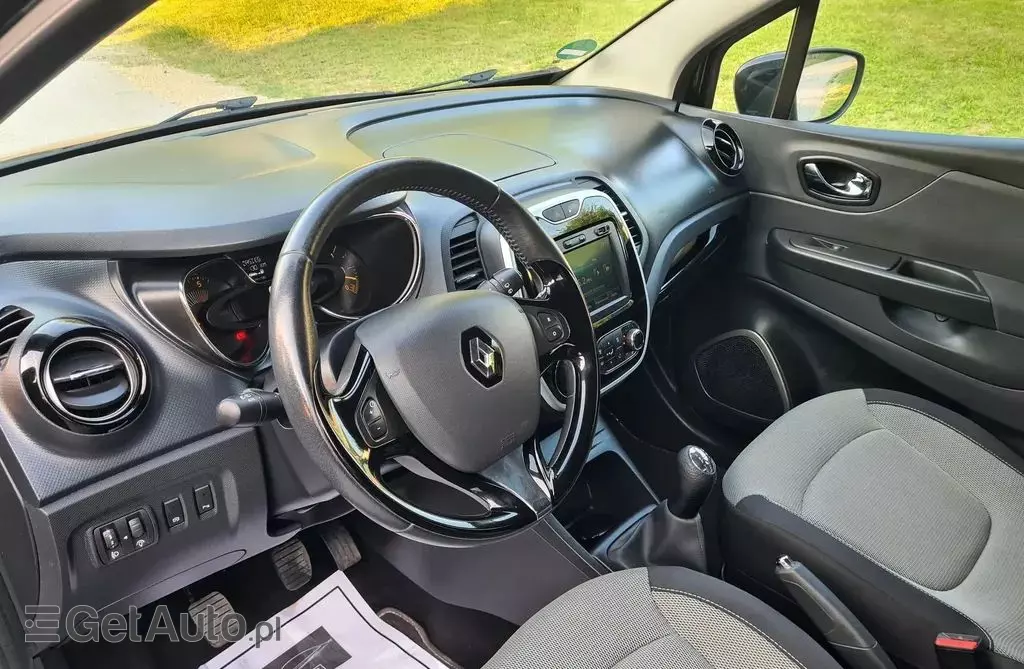 RENAULT Captur 