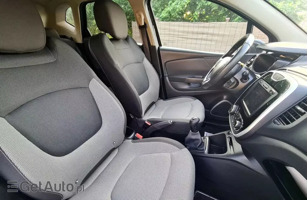 RENAULT Captur 