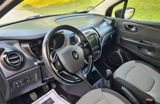 RENAULT Captur 