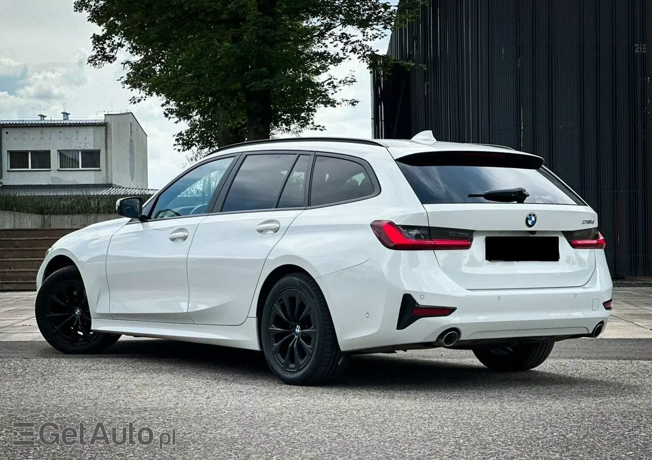 BMW Seria 3 318d Sport Line