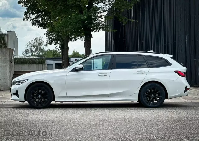 BMW Seria 3 318d Sport Line