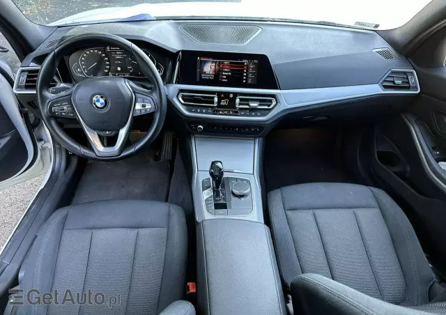 BMW Seria 3 318d Sport Line
