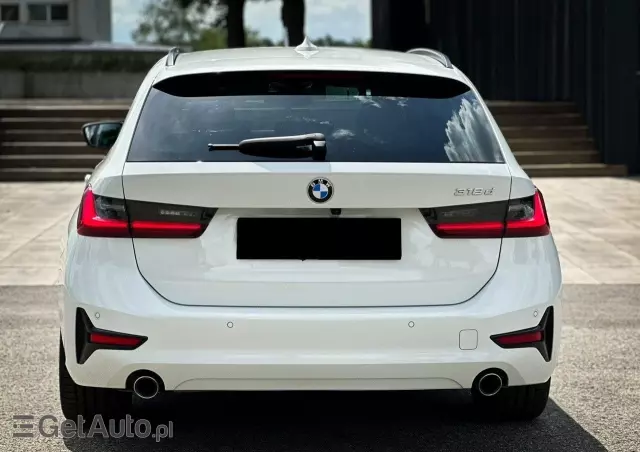 BMW Seria 3 318d Sport Line