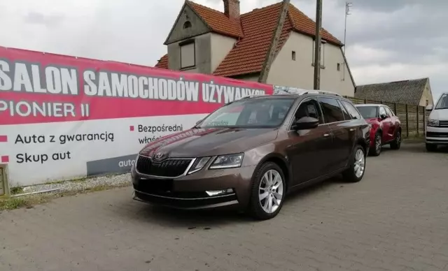 SKODA Octavia 