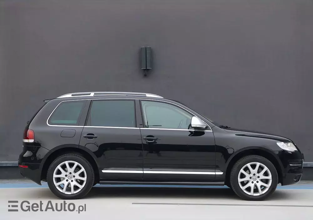 VOLKSWAGEN Touareg 4.2 V8 Automatik Individual