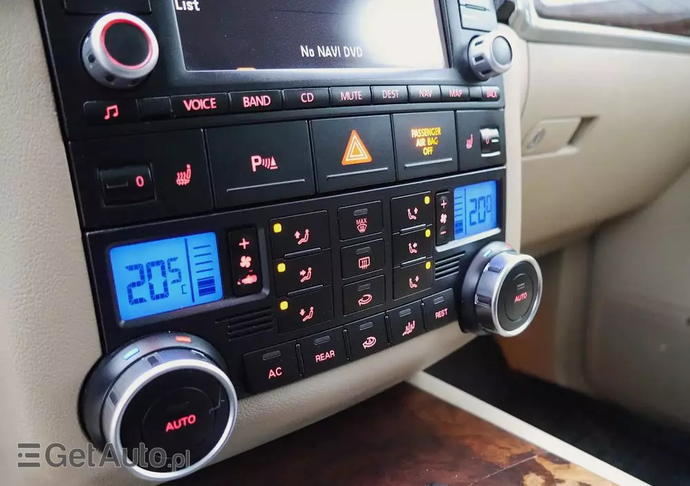 VOLKSWAGEN Touareg 4.2 V8 Automatik Individual