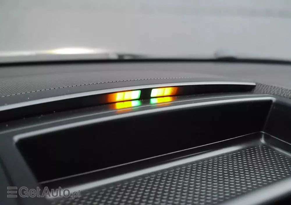 VOLKSWAGEN Touareg 4.2 V8 Automatik Individual