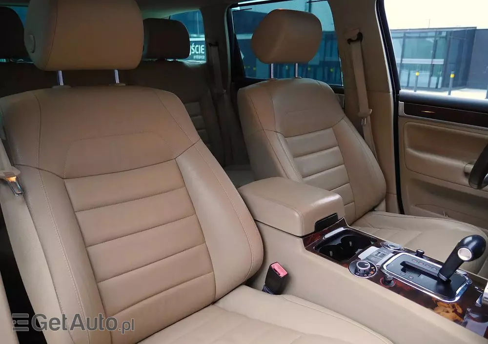 VOLKSWAGEN Touareg 4.2 V8 Automatik Individual